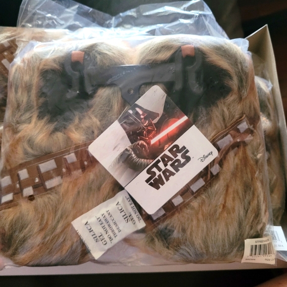 12 pair Disney STAR WARS Slippers - Picture 1 of 3